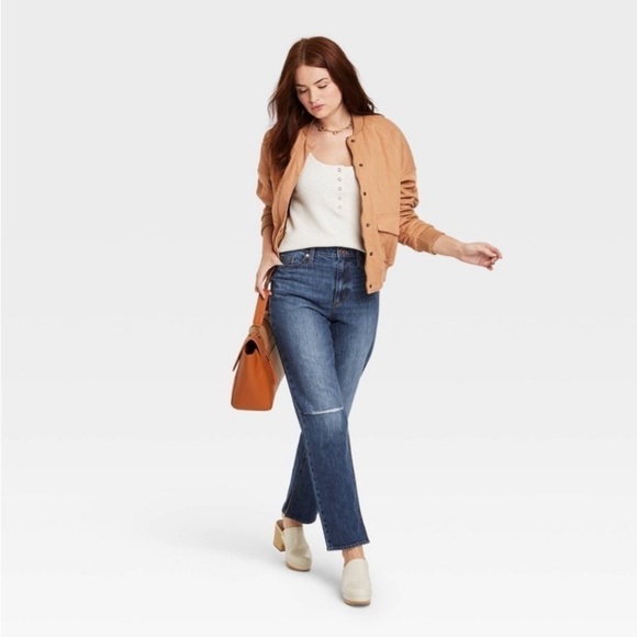 Women's High-Rise Straight Jeans - Universal
Thread™ Medium Wash nwt - Picture 1 of 9